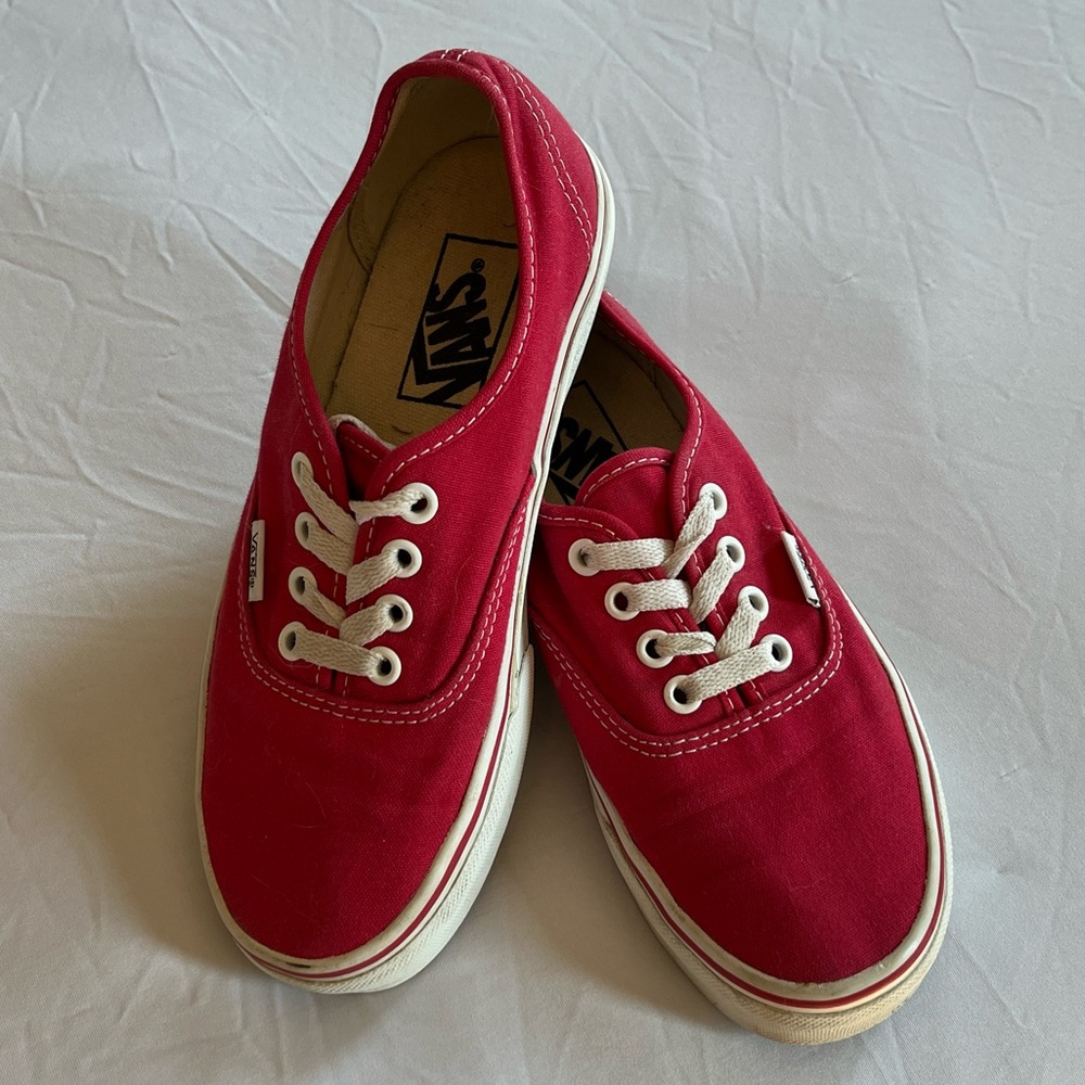 VANS Authentic Core Classic Shoes - Red Size 6